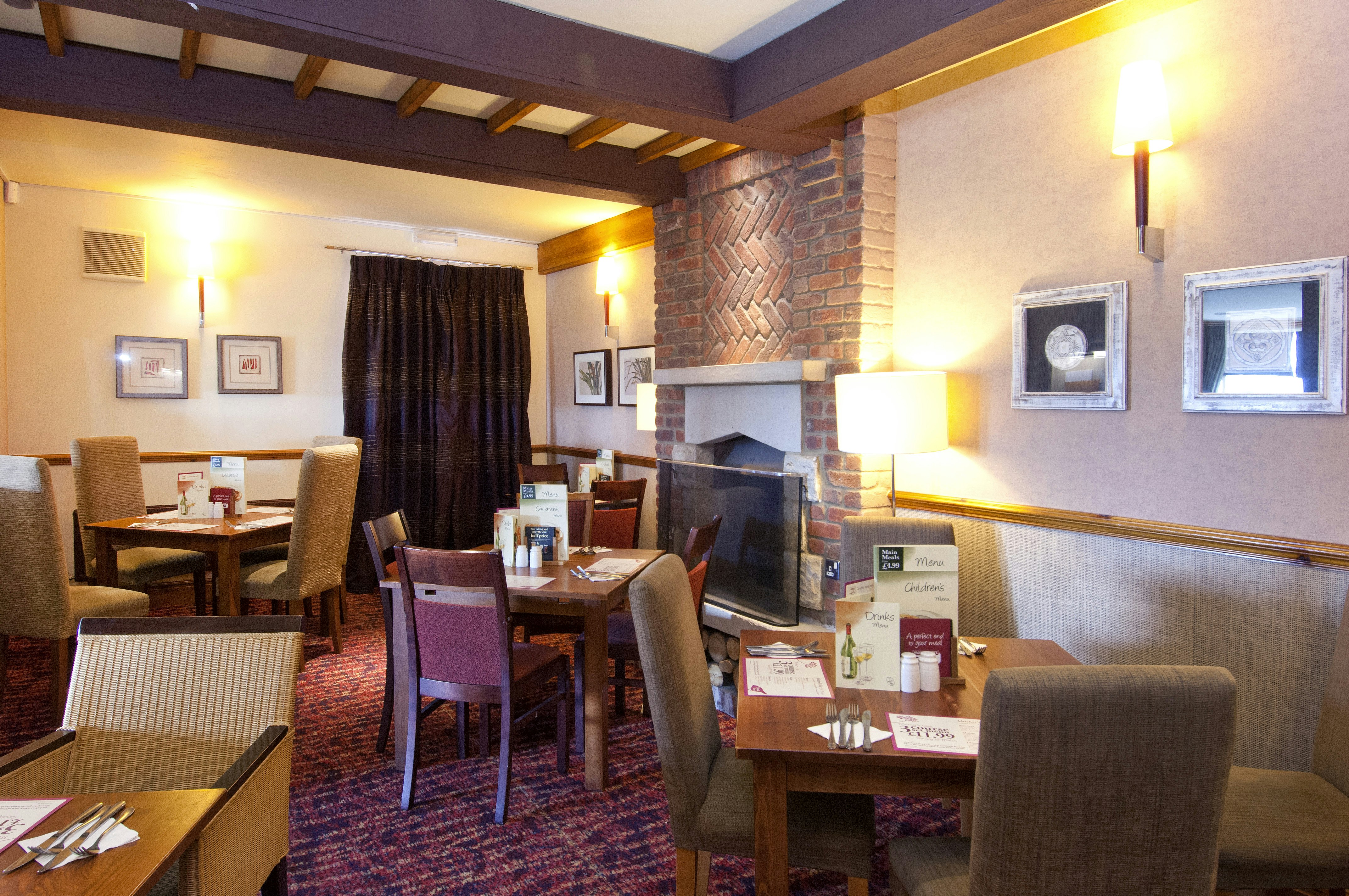 Premier Inn Poole Centre (Holes Bay) 19/32