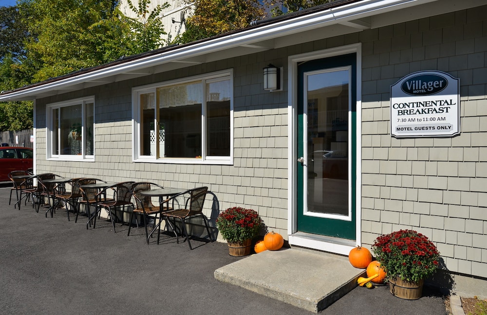 Bar Harbor Villager Motel 7/36