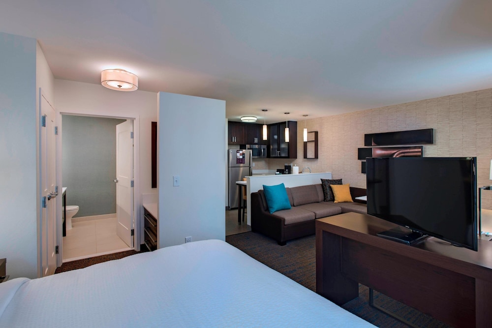 RESIDENCE INN JACKSON THE DISTRICT AT EASTOVER 12/63