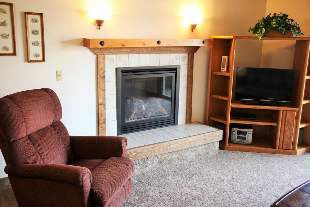 Timbers at Island Park Village Resort 39/59