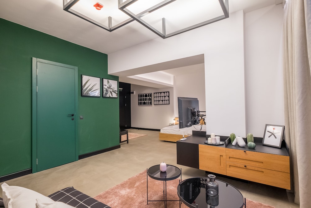 R34 Boutique Hotel 4/50