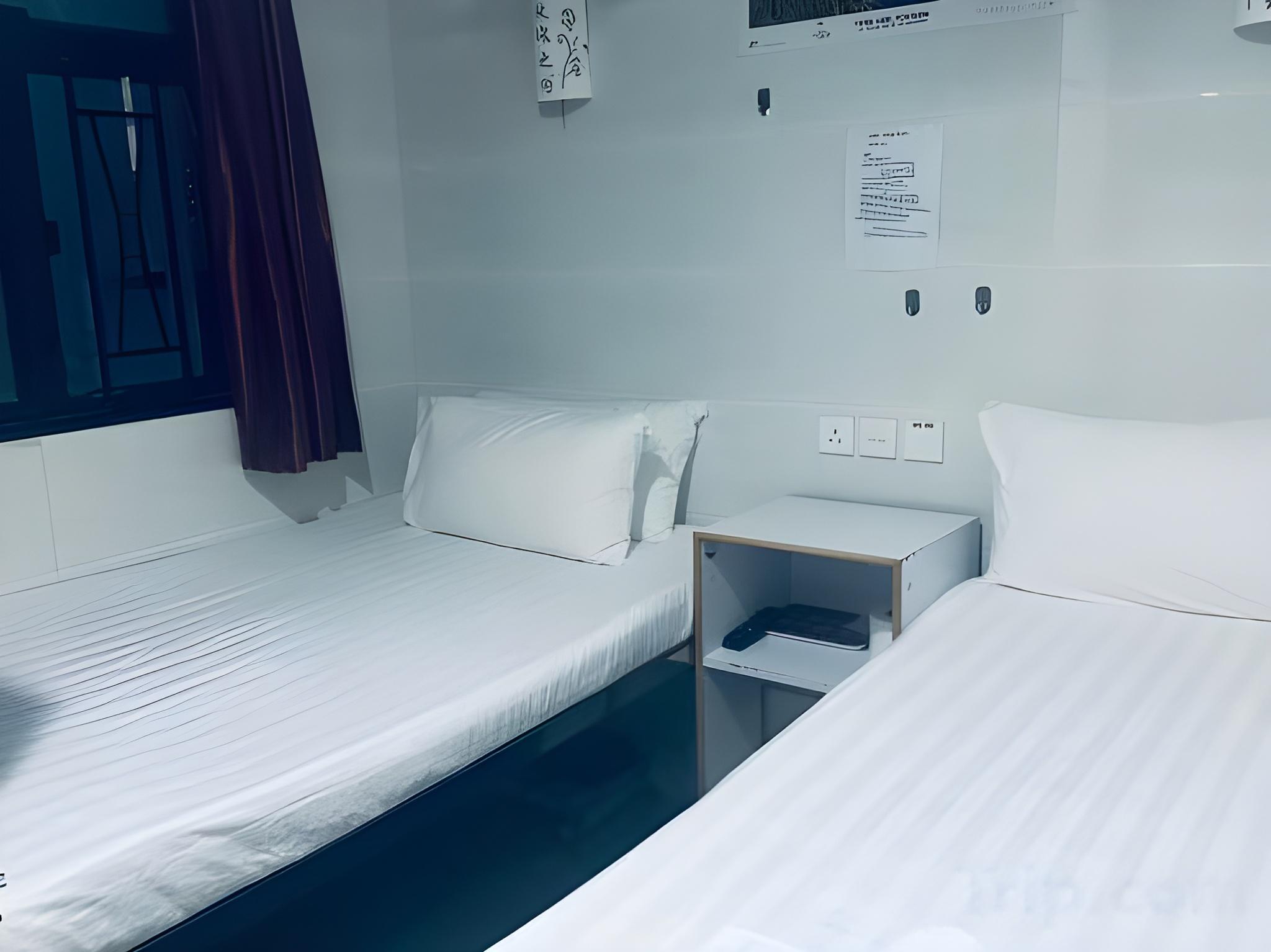 Semi Room, Triple, 1 Double and 1 Single Bed