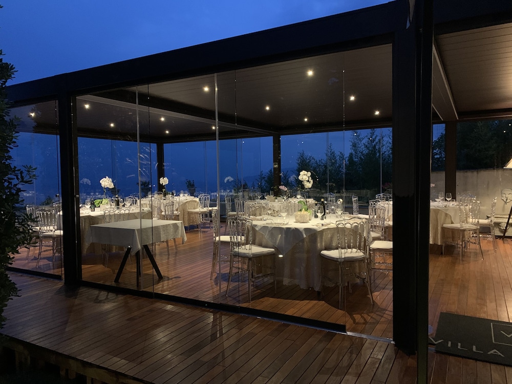 Villa Riviera Suites 15/50