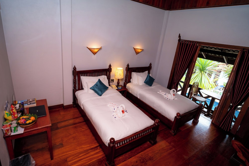 Muangthong Hotel 8/50