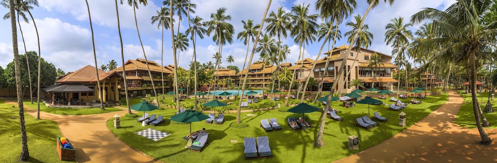 Royal Palms Beach Hotel 57/66