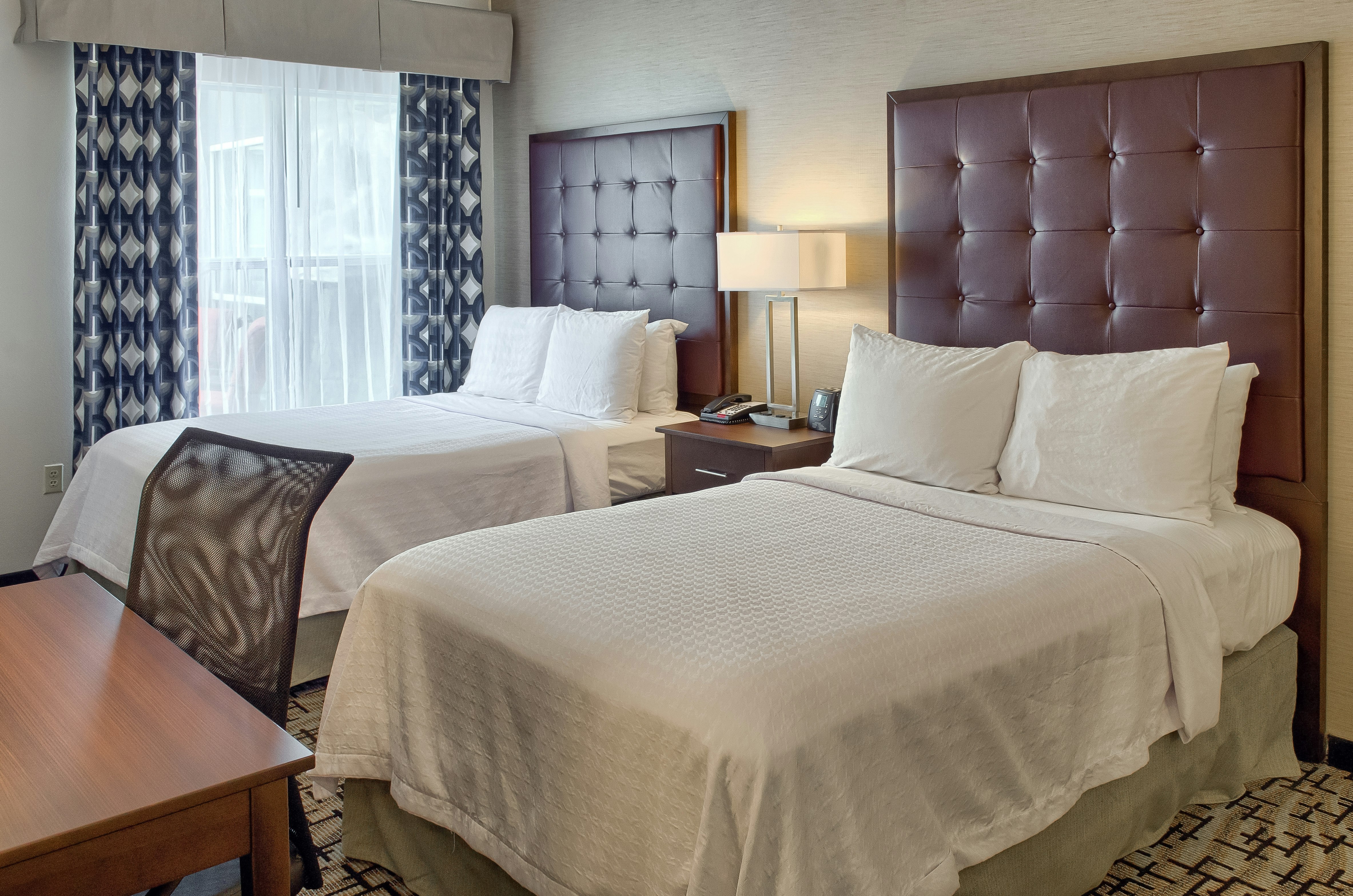 1 BEDROOM, SUITE, 2 DOUBLE BEDS
