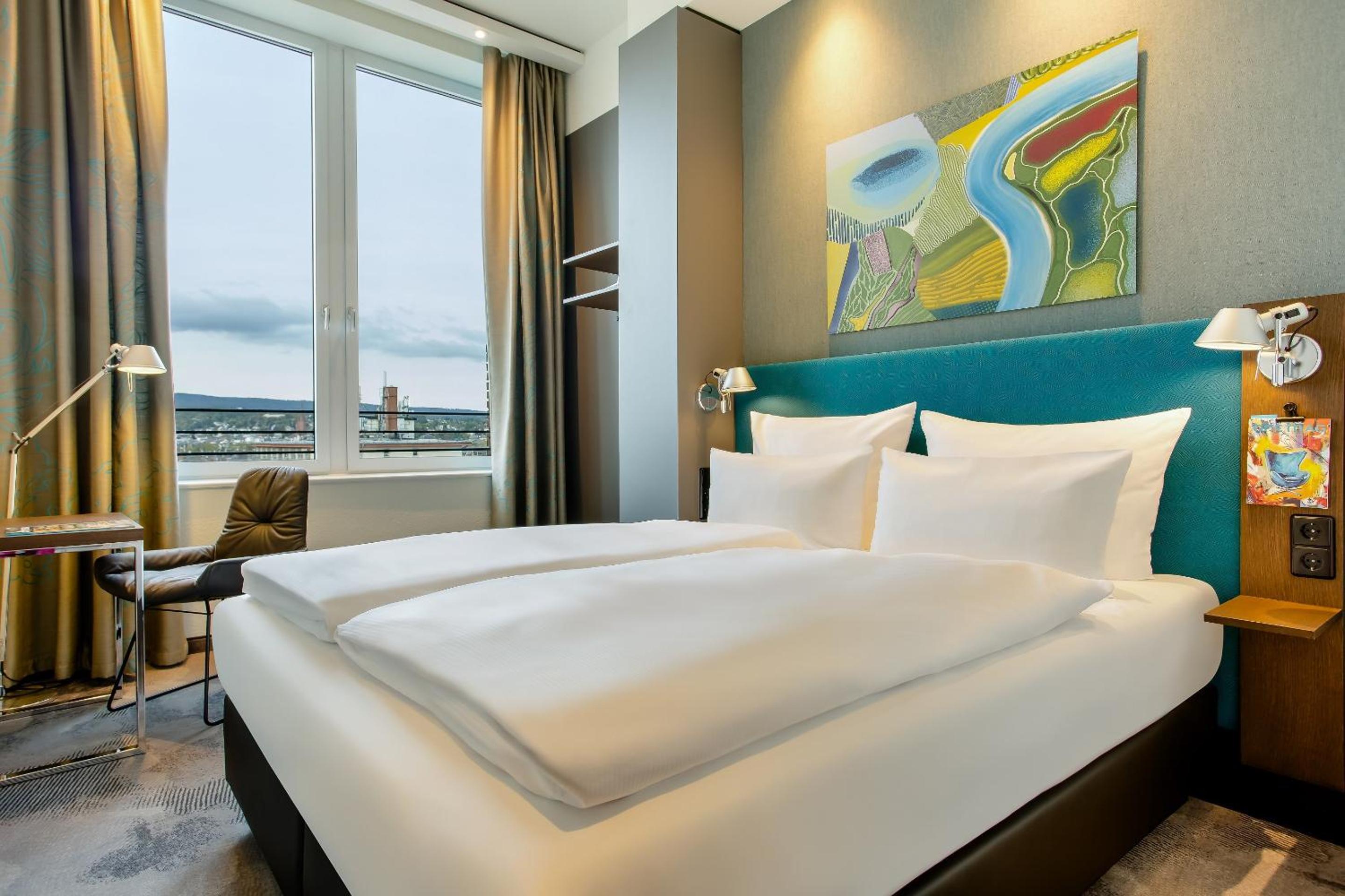 غرفة بسرير كوين، Hotel Motel One Wiesbaden 2/8