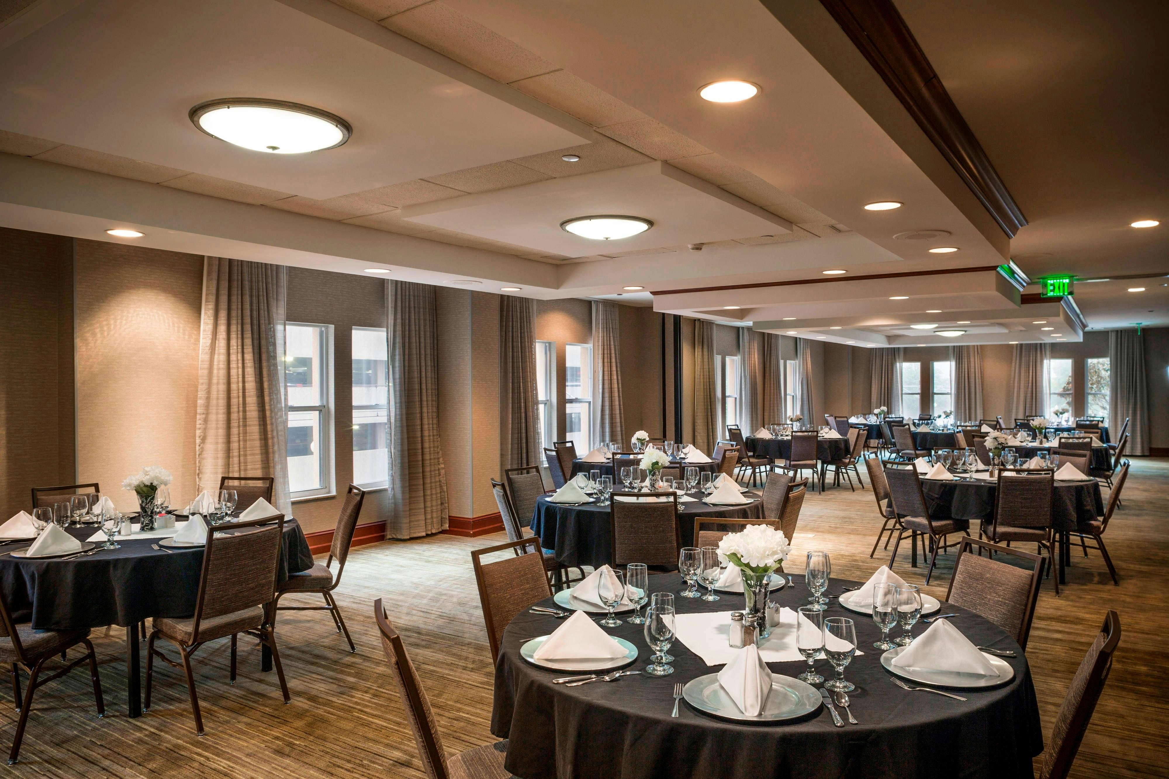 Courtyard by Marriott Norfolk Downtown 28/44