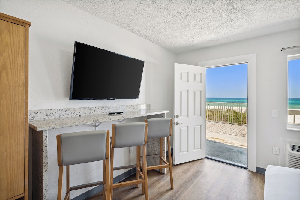 Sugar Sands Inn And Suites Panama City Beach 30/44