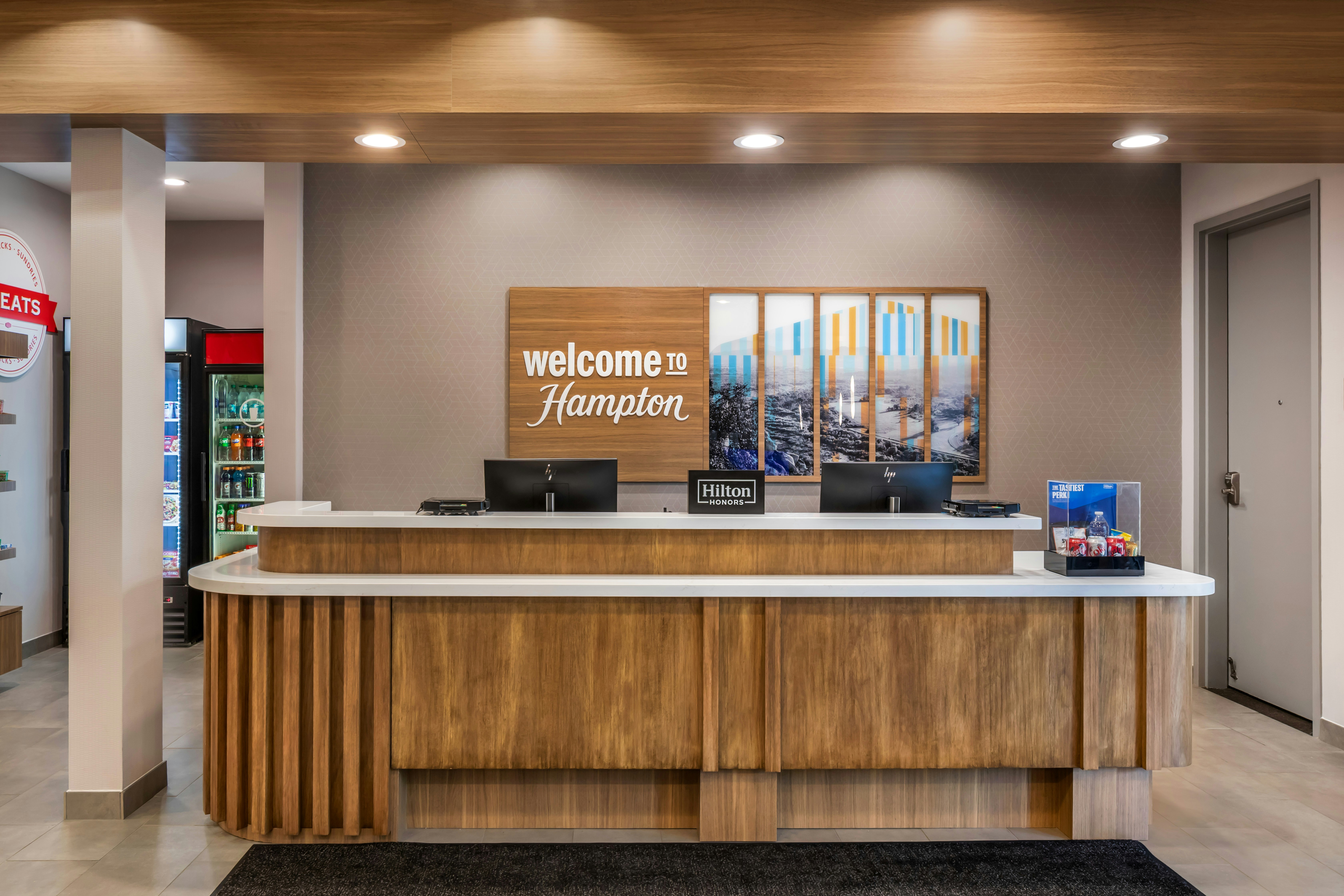 Hampton Inn Suites Riverside Corona East 8/66