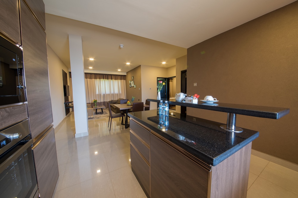 Kitante Apartments 5/50