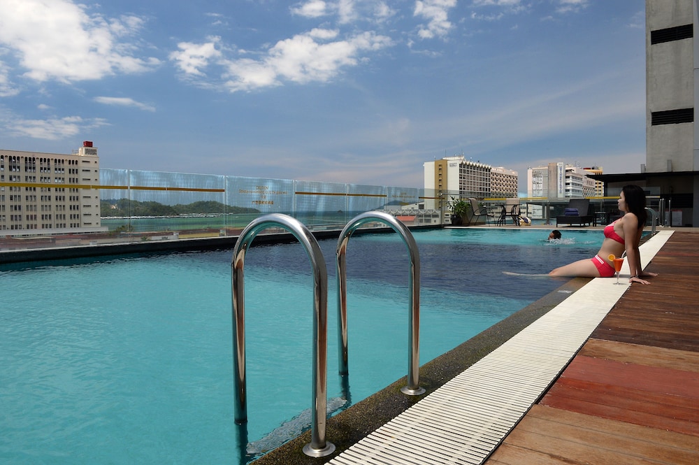 Horizon Hotel Kota Kinabalu 25/50
