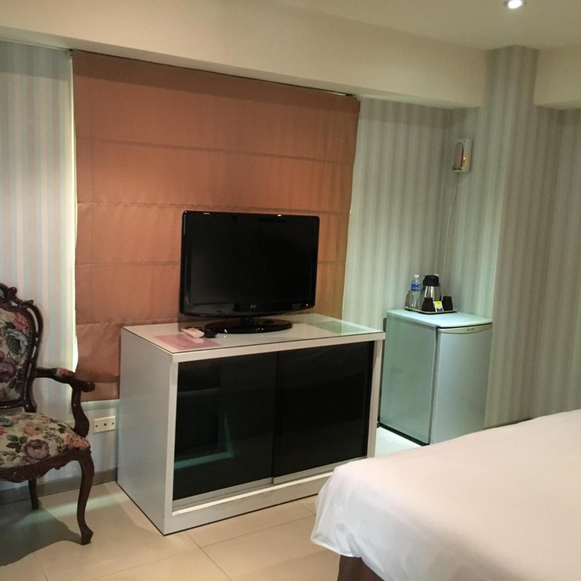 Daylight Hotel 27/33
