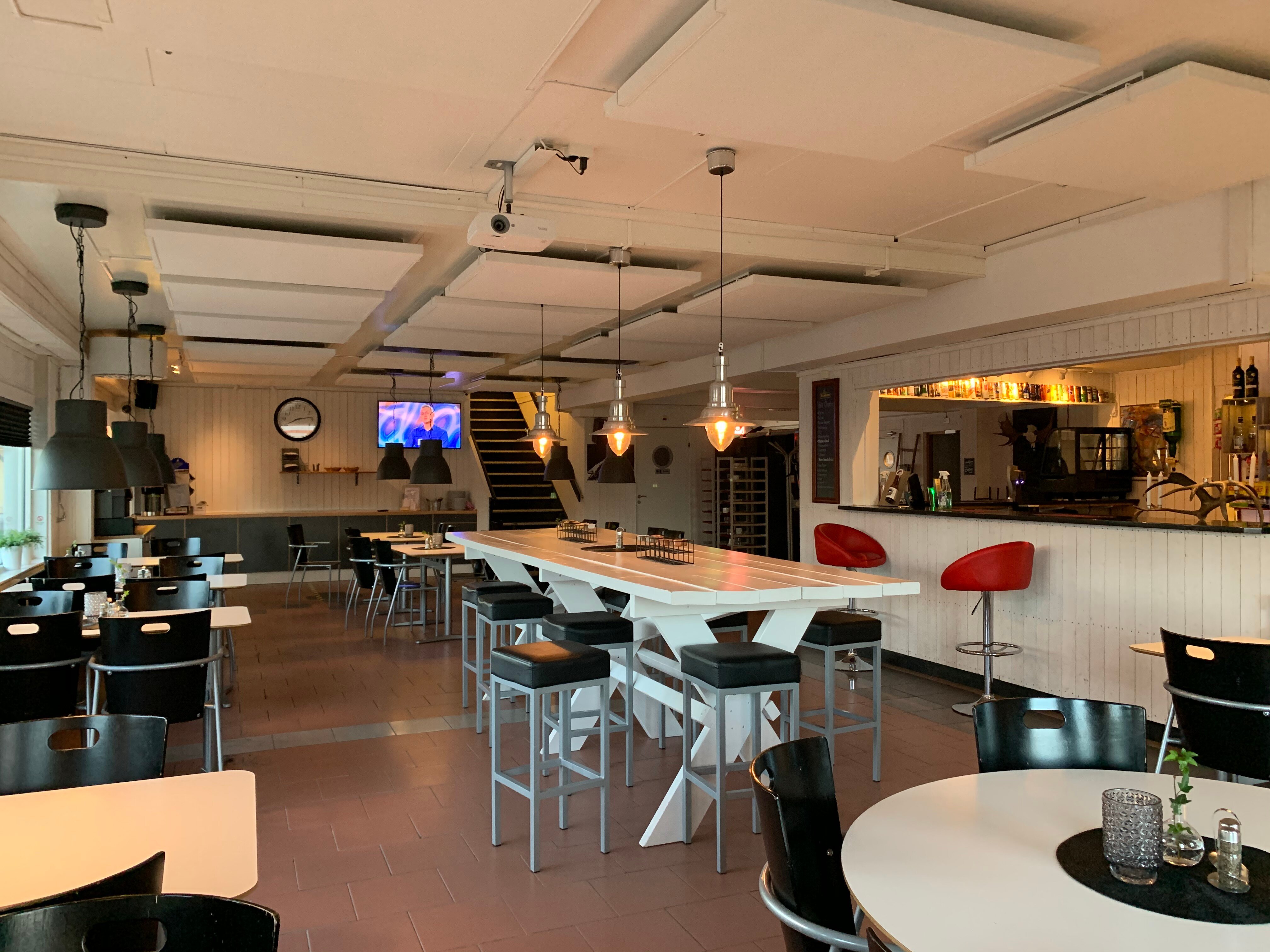 Hotell E-10 by First 25/33