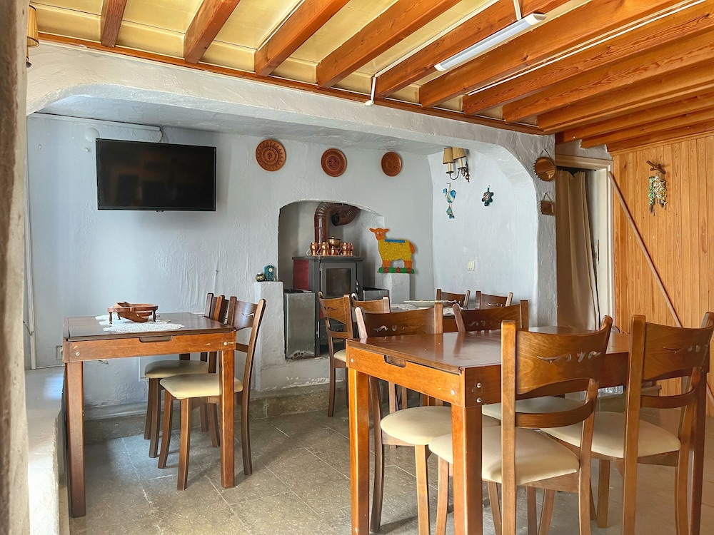 Eolya Guest House 46/50