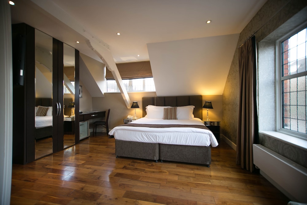 STANDARD, DOUBLE OR TWIN BED