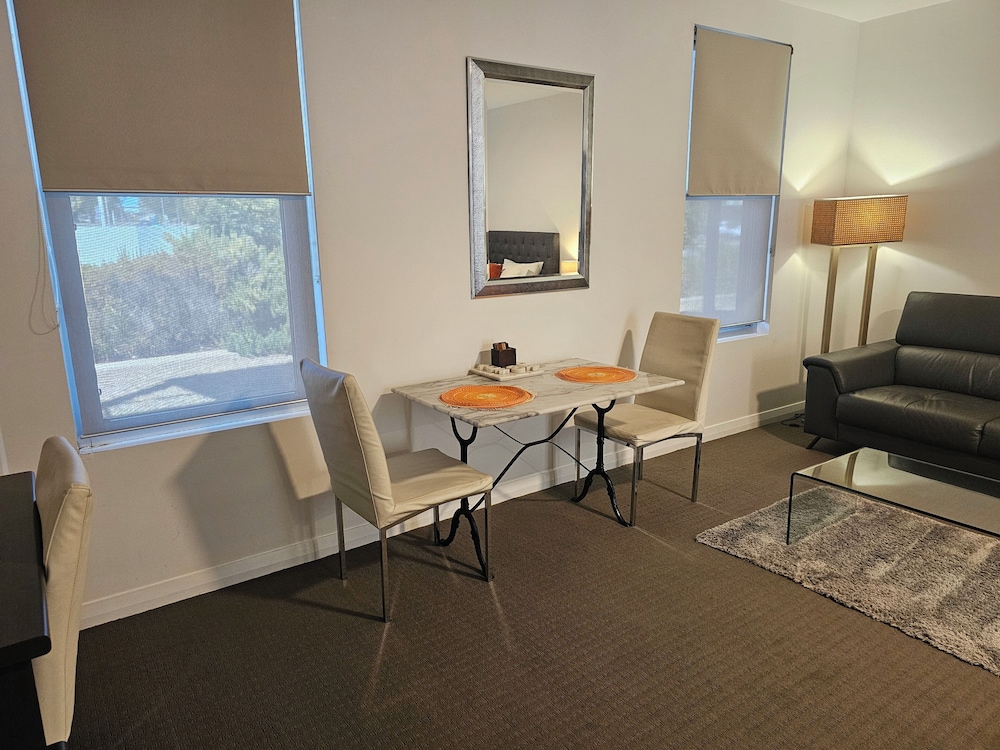 Robe Marina Accommodation 30/50