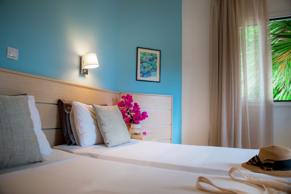 Melissa Apartments, Studios & Suites 24/60