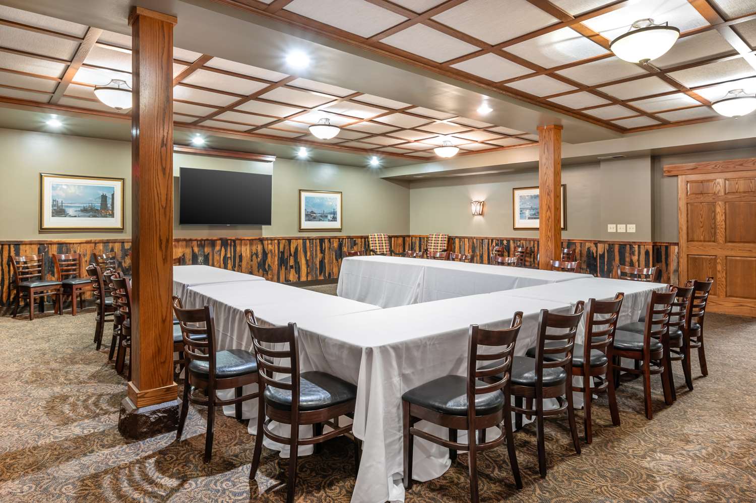 Best Western Premier Mariemont Inn 35/46