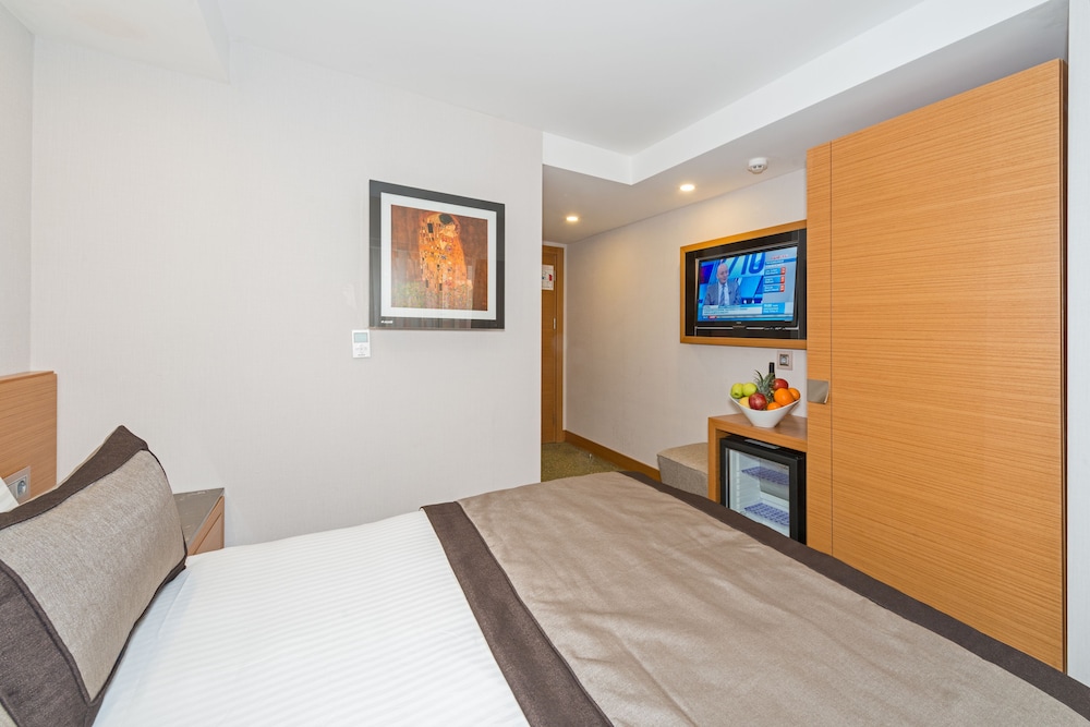 غرفة بسريرين منفصلين، Bisetun Hotel 3/4