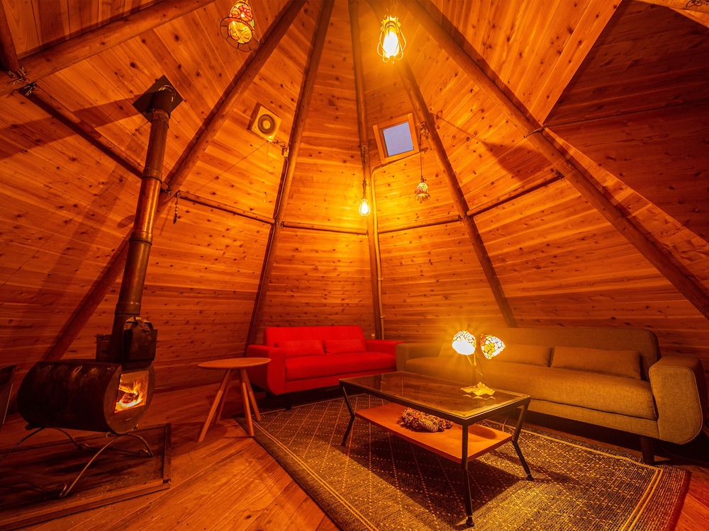 The Sense Of Wonder Holistic Glamping 25/50
