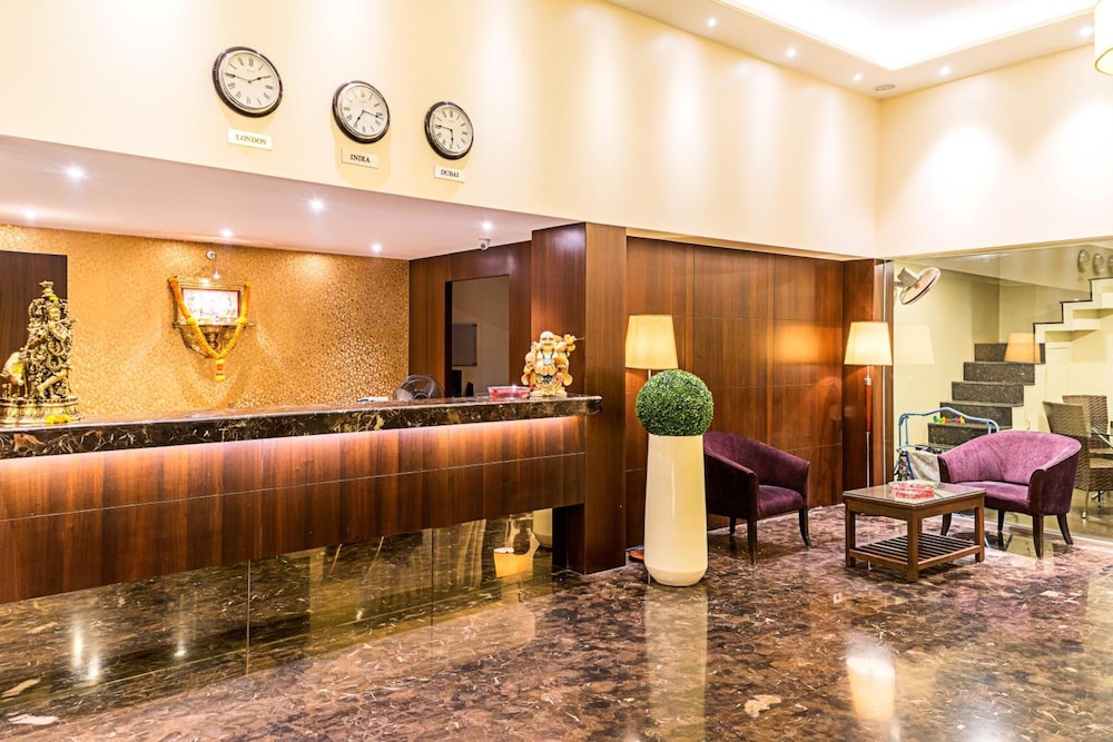 Treebo Grand Emerald Pune 13/50