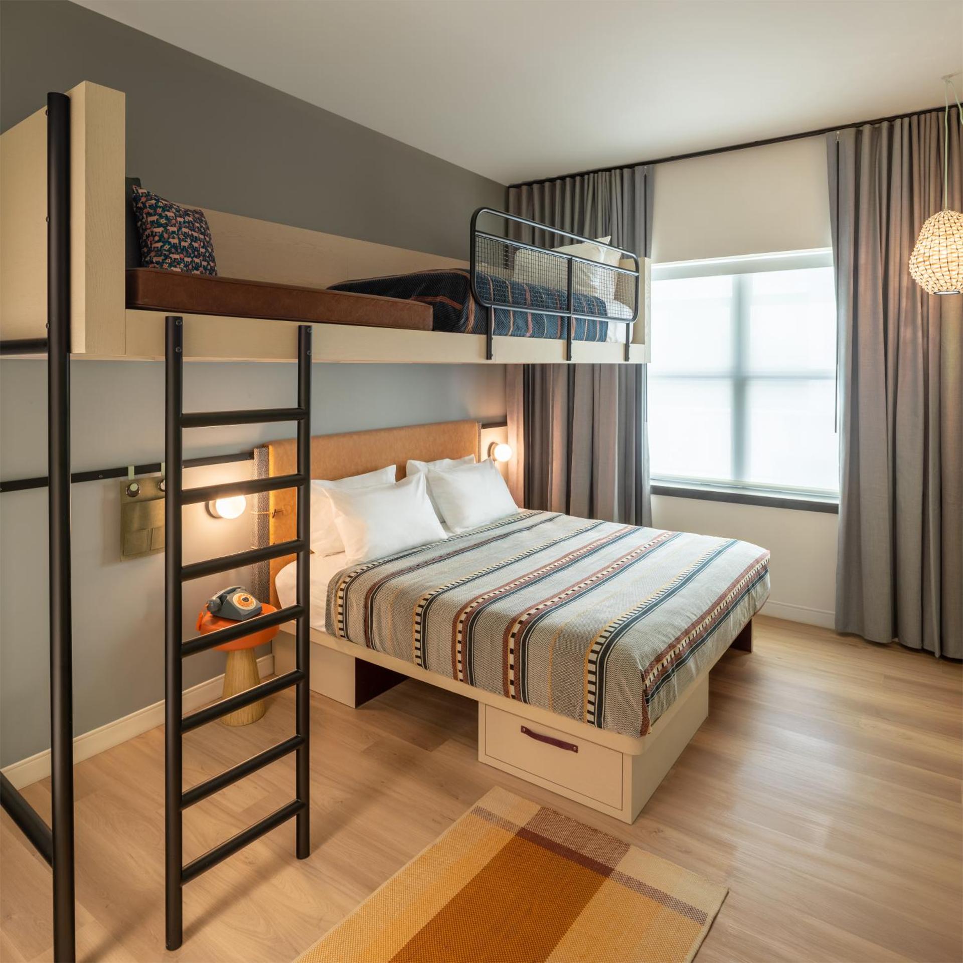 Top, Twin Beds, King Bed, Bunk Bed