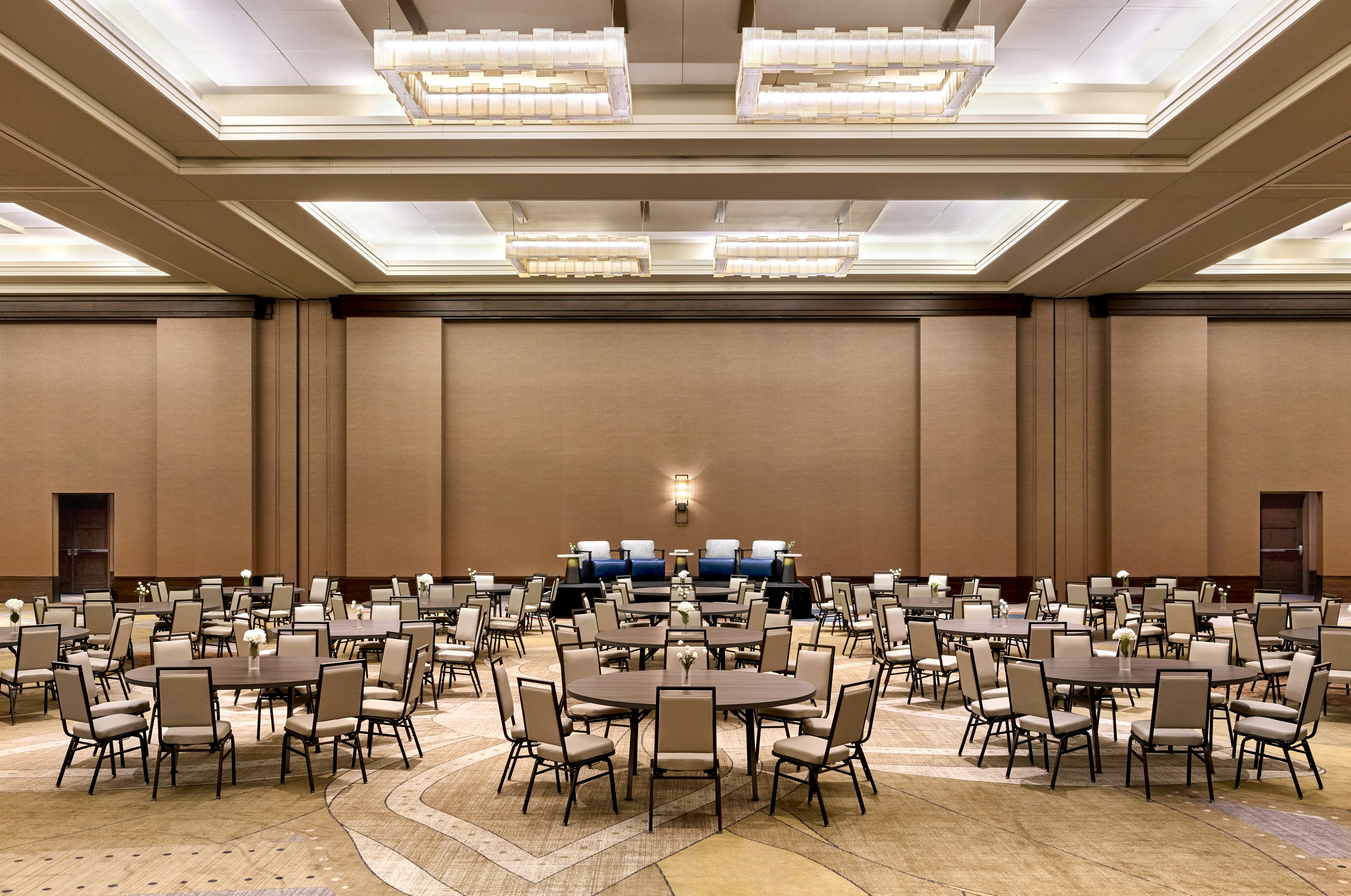Omni Nashville Hotel 78/84