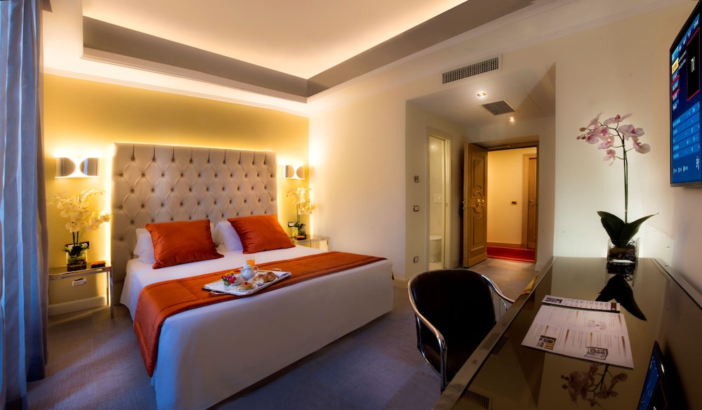 Marcella Royal Hotel - Roof Top Garden 23/60