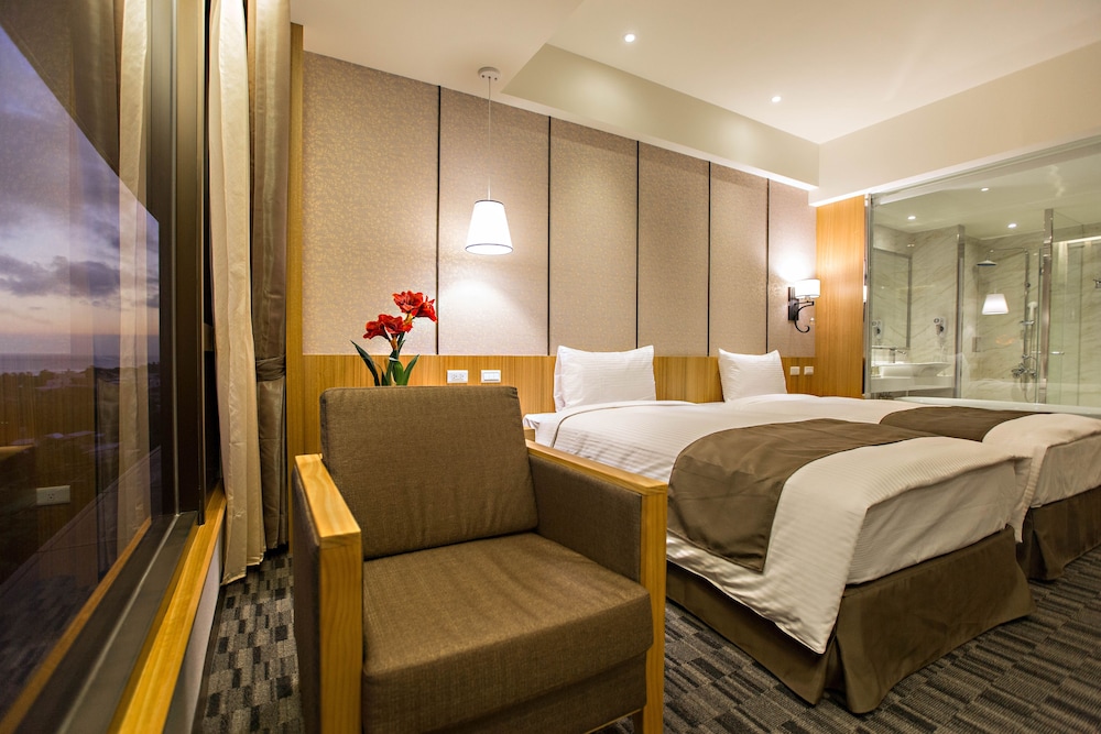 Kai Shen Starlight Hotel 33/62