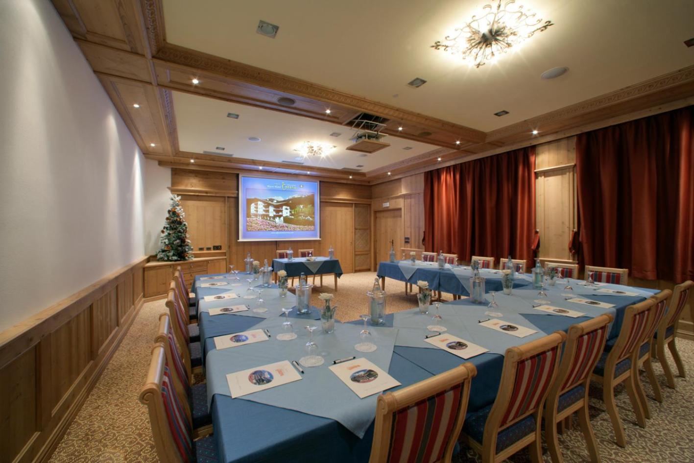 ALPEN HOTEL CORONA 46/58