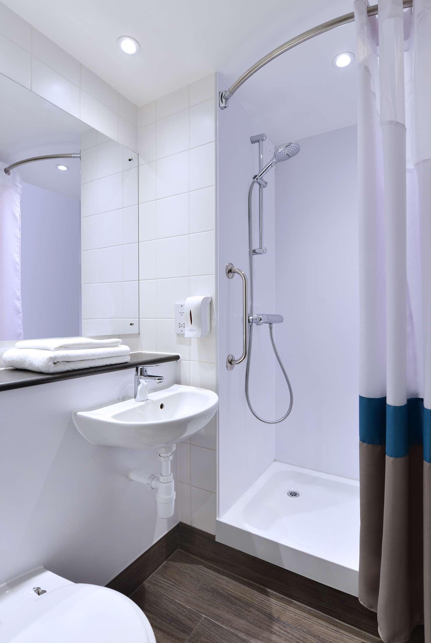 Travelodge Glasgow Queen Street 22/25