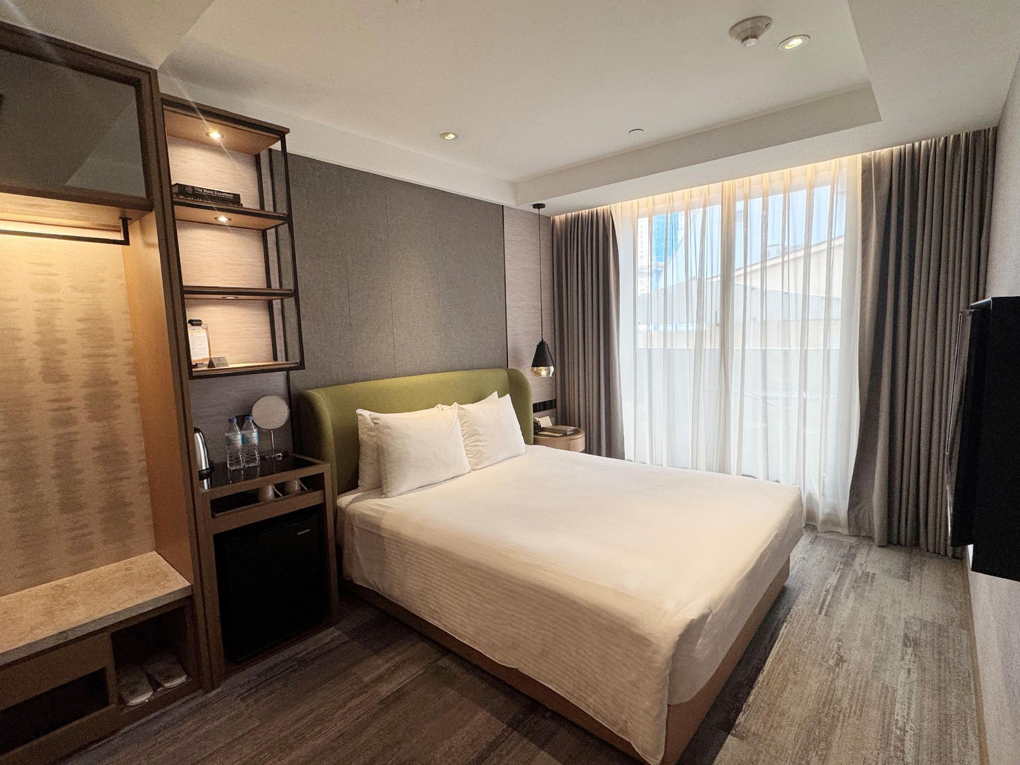 Room, Accessible