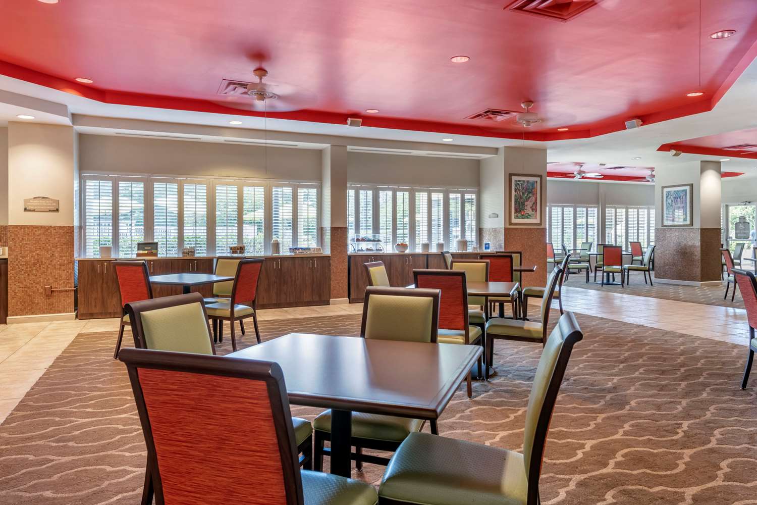 Comfort Suites Maingate East 8/18