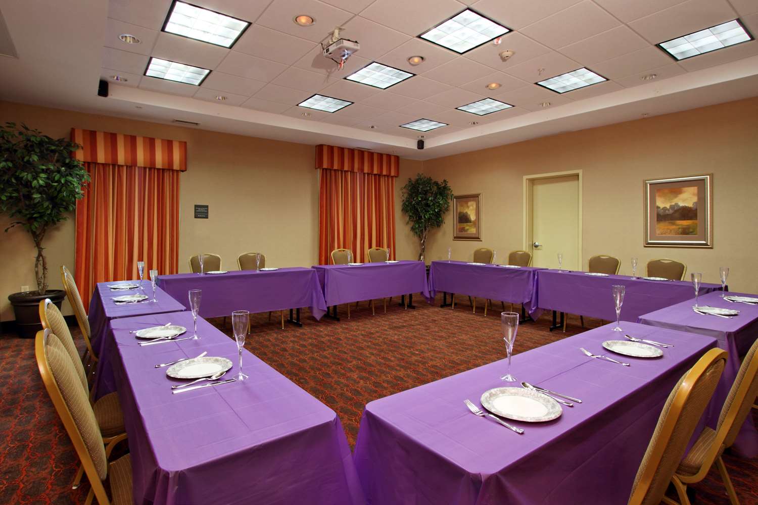 Hampton Inn Suites Exmore Eastern Shore 27/42