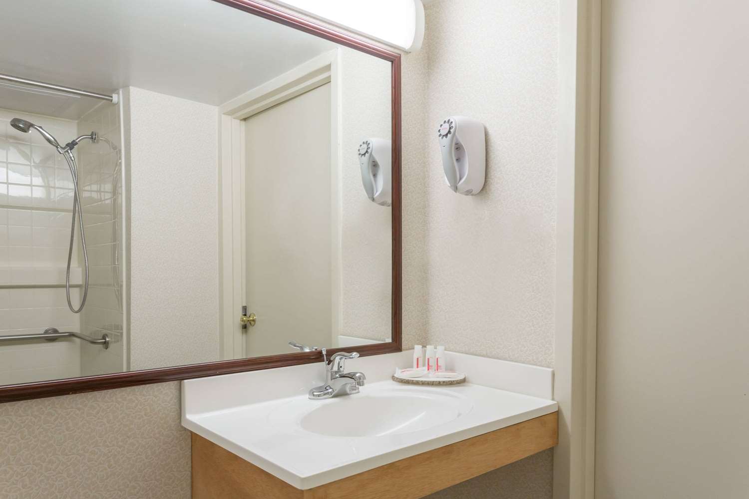 Ramada by Wyndham Triangle/Quantico 28/31