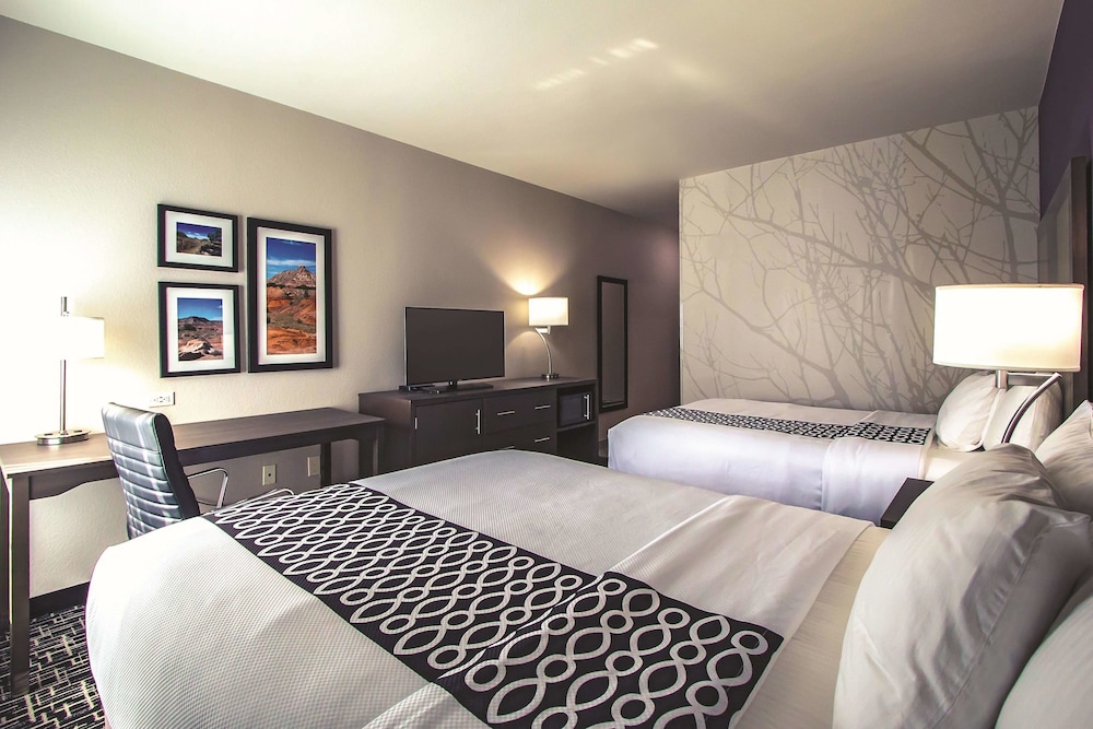 La Quinta Inn Suites By Wyndham Pampa 23/52
