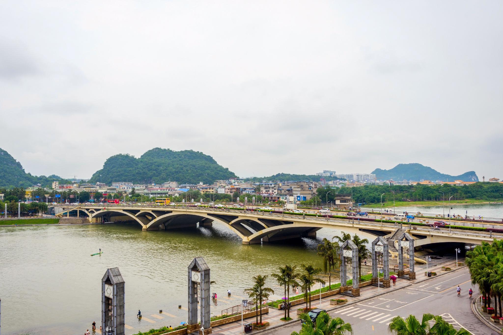 Vienna International Hotel (Guilin Seven Star Park Polytechnic University store) 39/42