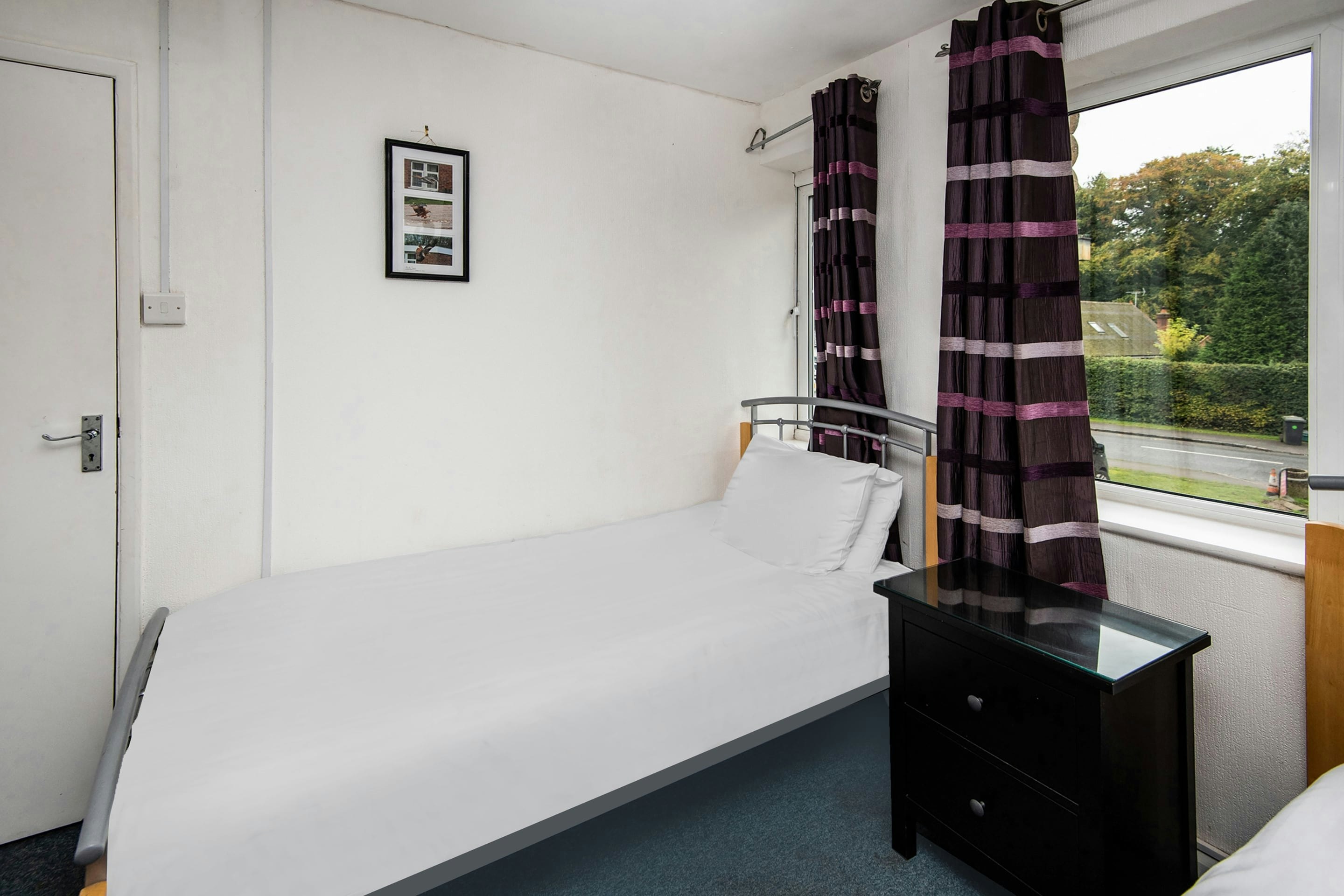 Standard Twin Room - Shared, OYO Chriss Motel 10/10
