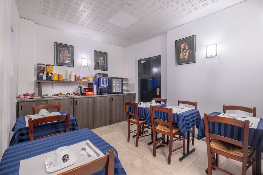 Hotel Luxor 35/42