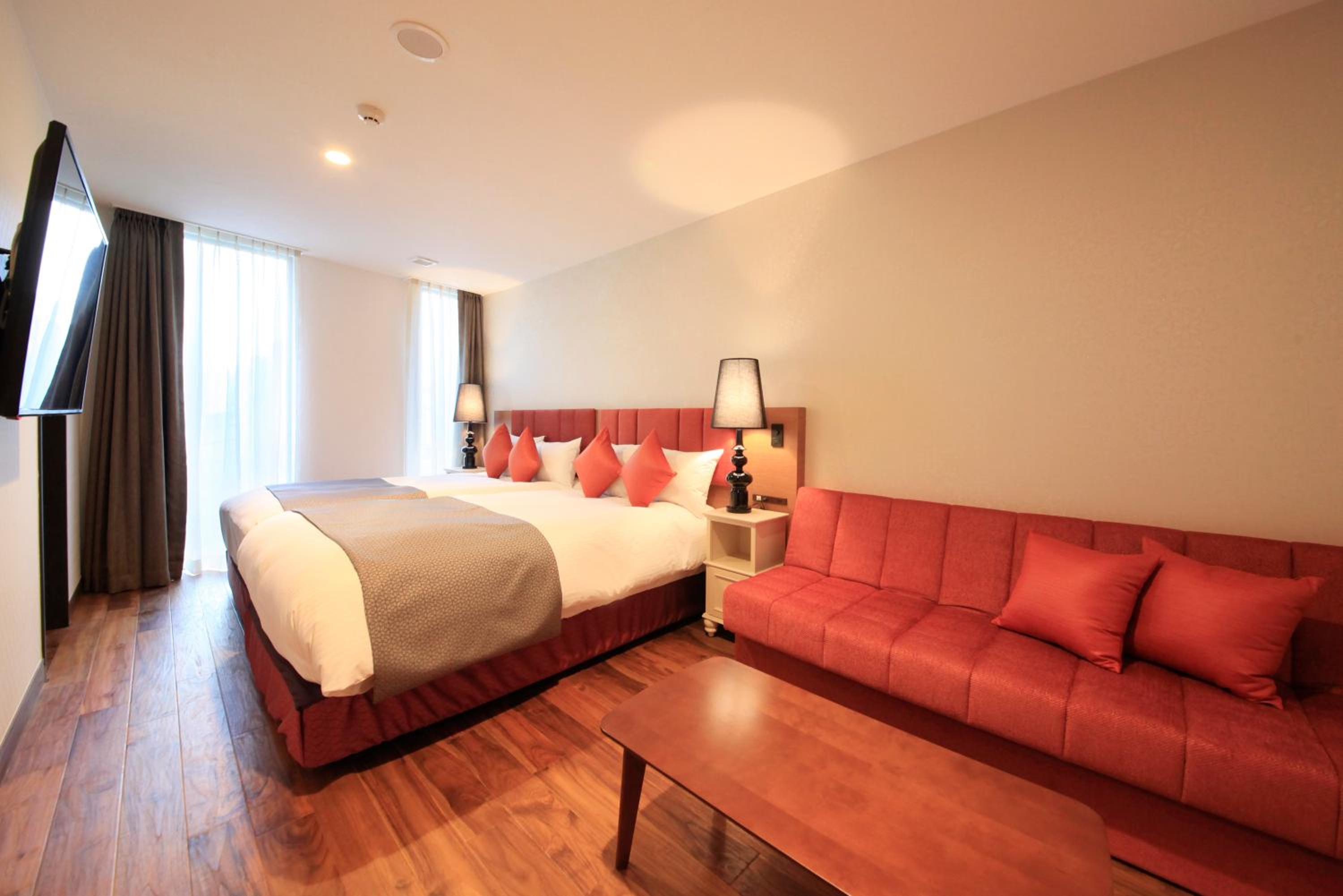 Moderate, Twin Beds, Annex