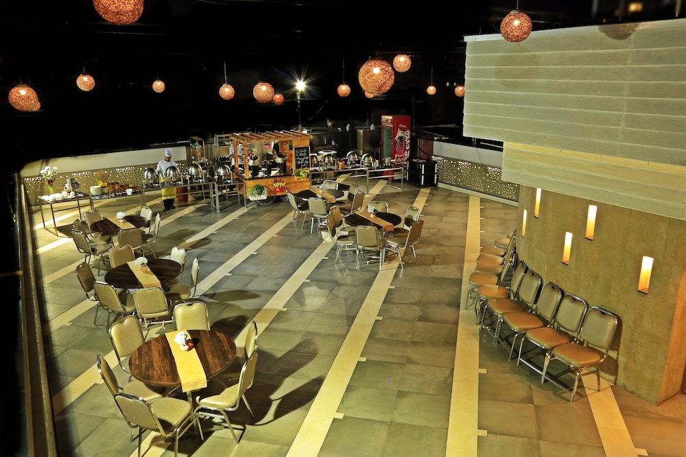 Oriental Residency Hotel 29/49