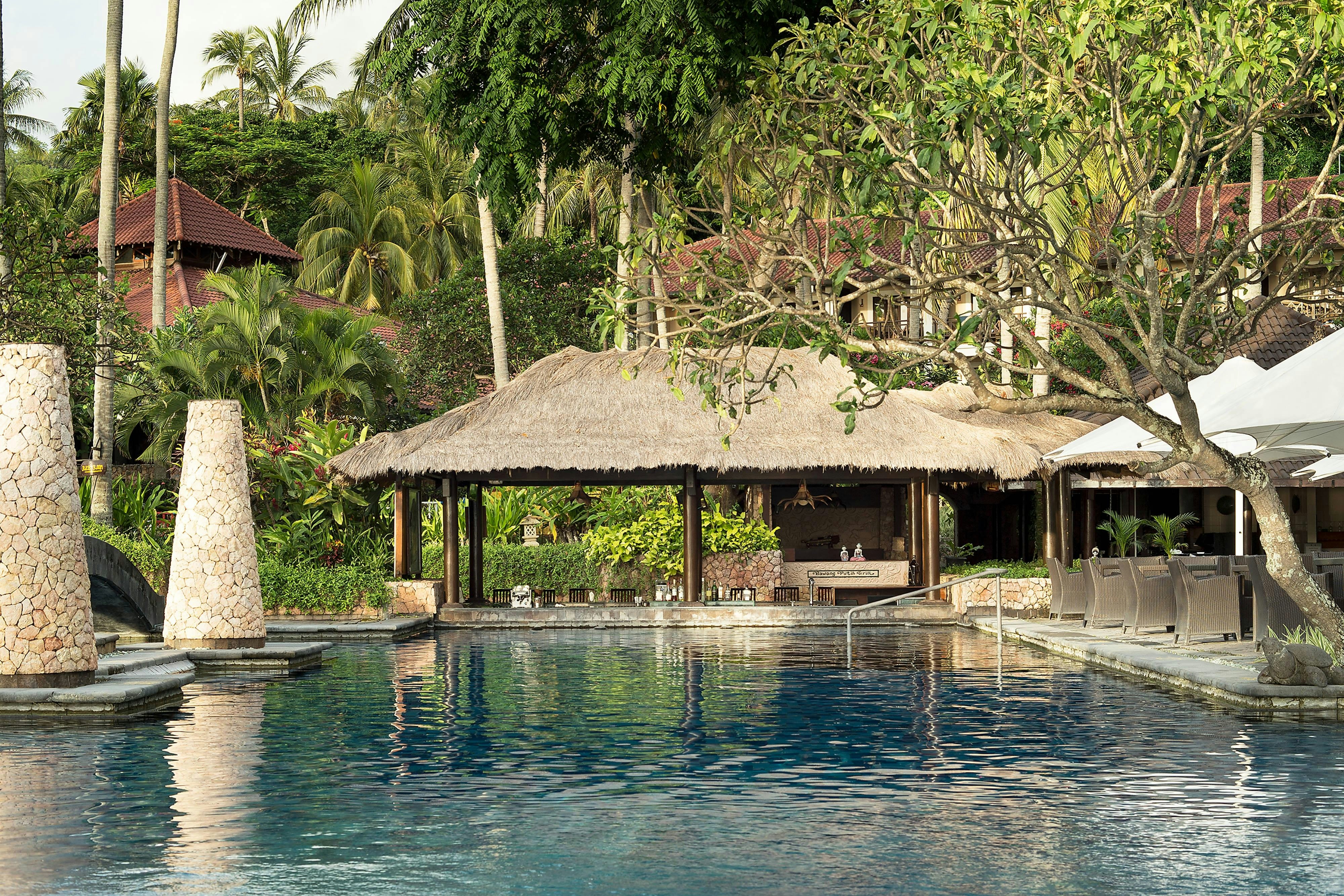SHERATON SENGGIGI BEACH RESORT 73/75