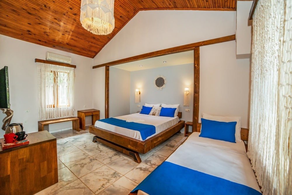 Standard, 1 Double and 1 Single Bed, Garden Area