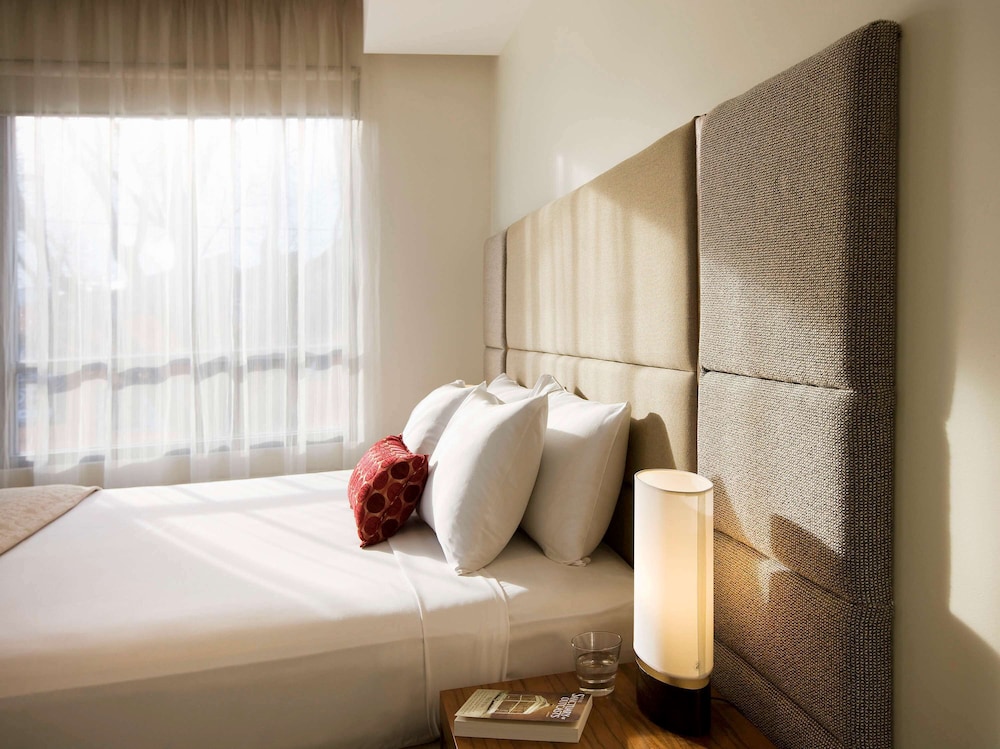 2 BEDROOMS, SUITE