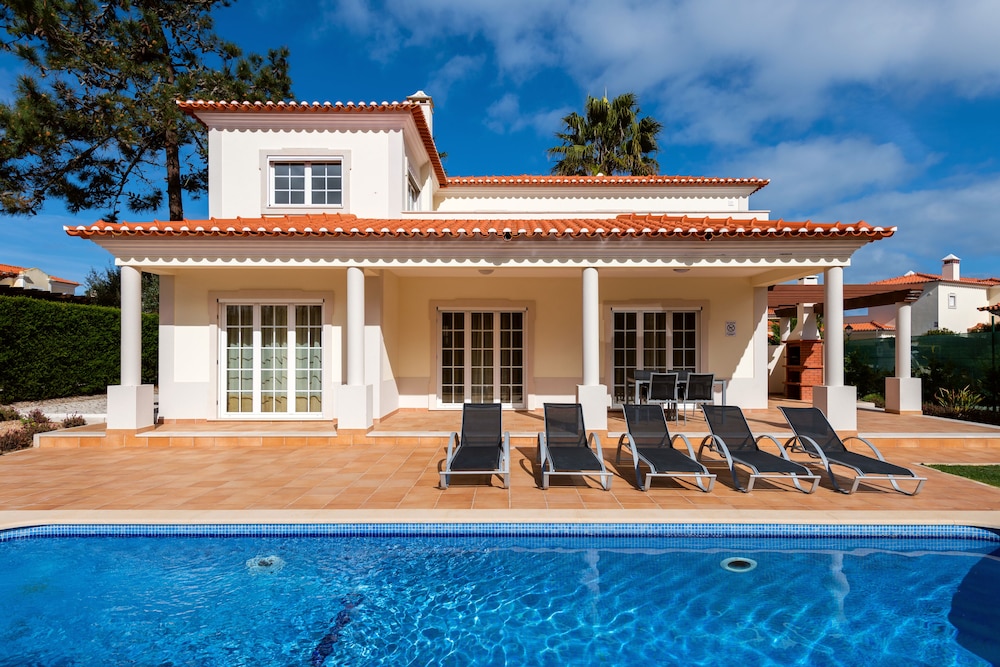 Praia Del Rey Golf And Beach Resort - The Village