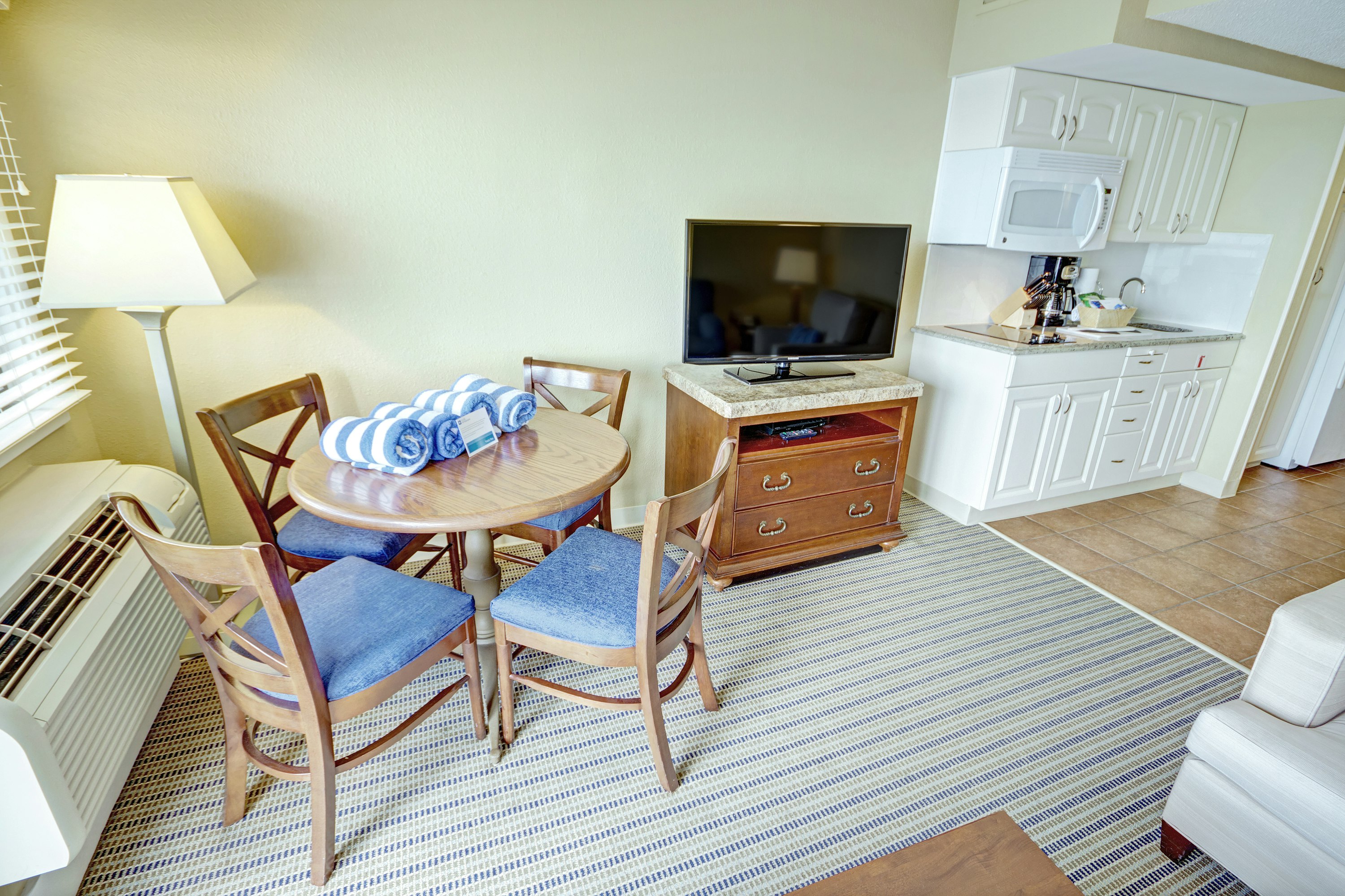 Club Wyndham Inn on Long Wharf 44/64