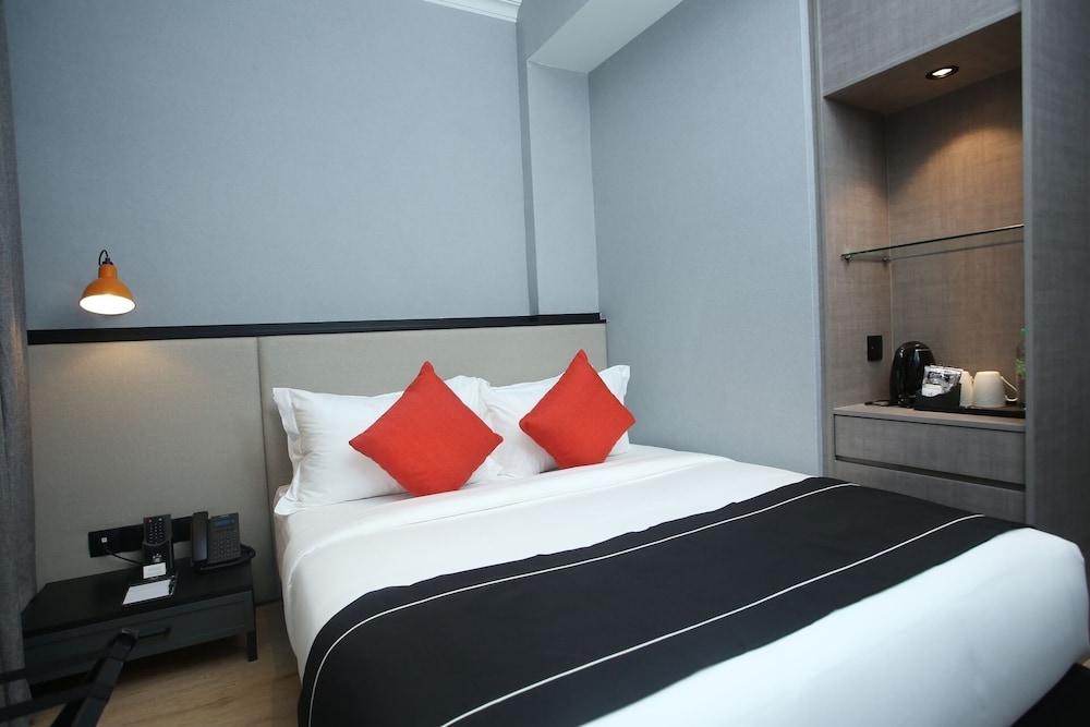 Stanton Hotel 14/50