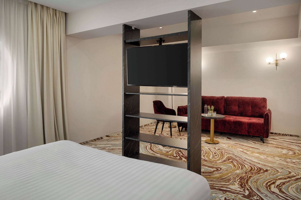 Ramada by Wyndham Bucharest Otopeni Airport 20/44