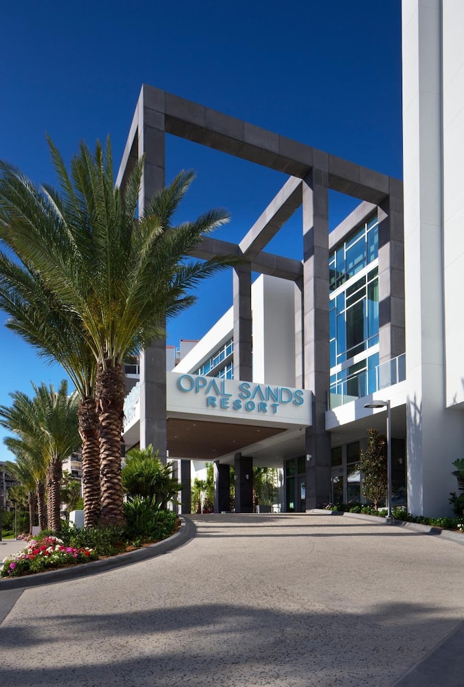 Opal Sands Resort 36/46
